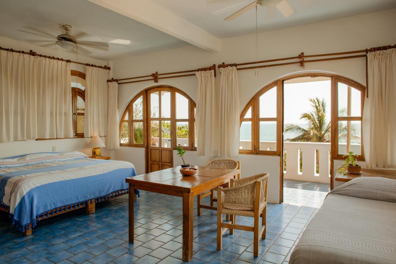 Хостел Tabachin Del Puerto Brisas de Zicatela Экстерьер фото